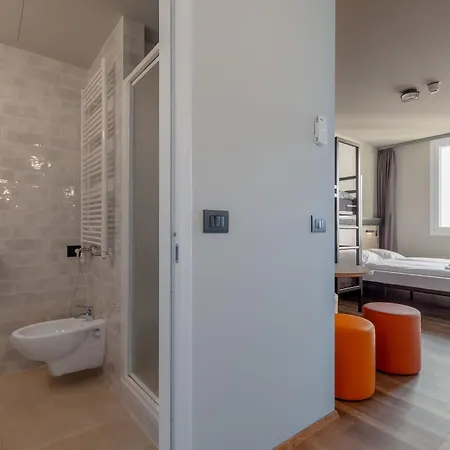 Hostal Ao Venezia 2 *